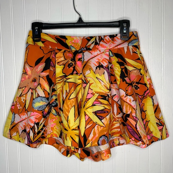 Gianni Bini Pants - Gianni Bini Floral Colorful High Waist Short Small